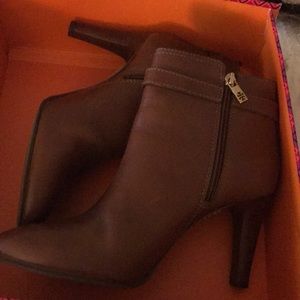 Tory Burch shootie